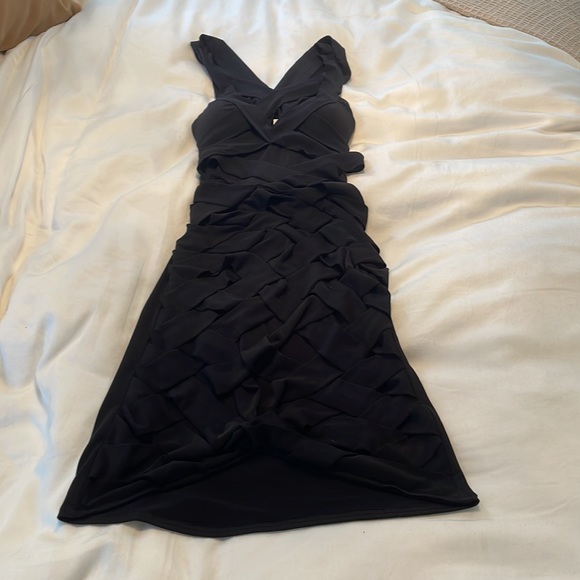 Little black dress - Picture 3 of 4